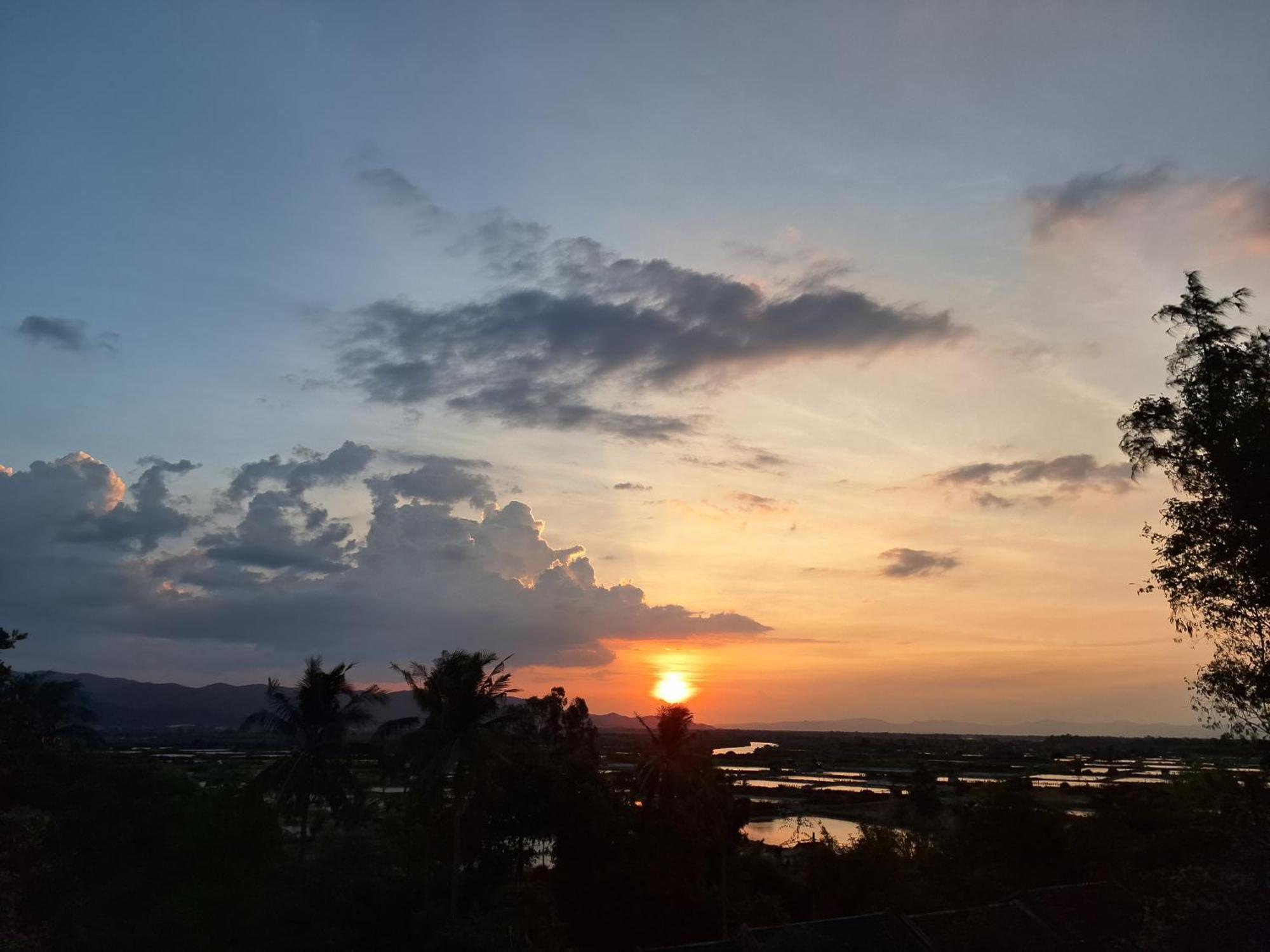 Homestay Dat Phu Tuy Hoa Eksteriør billede